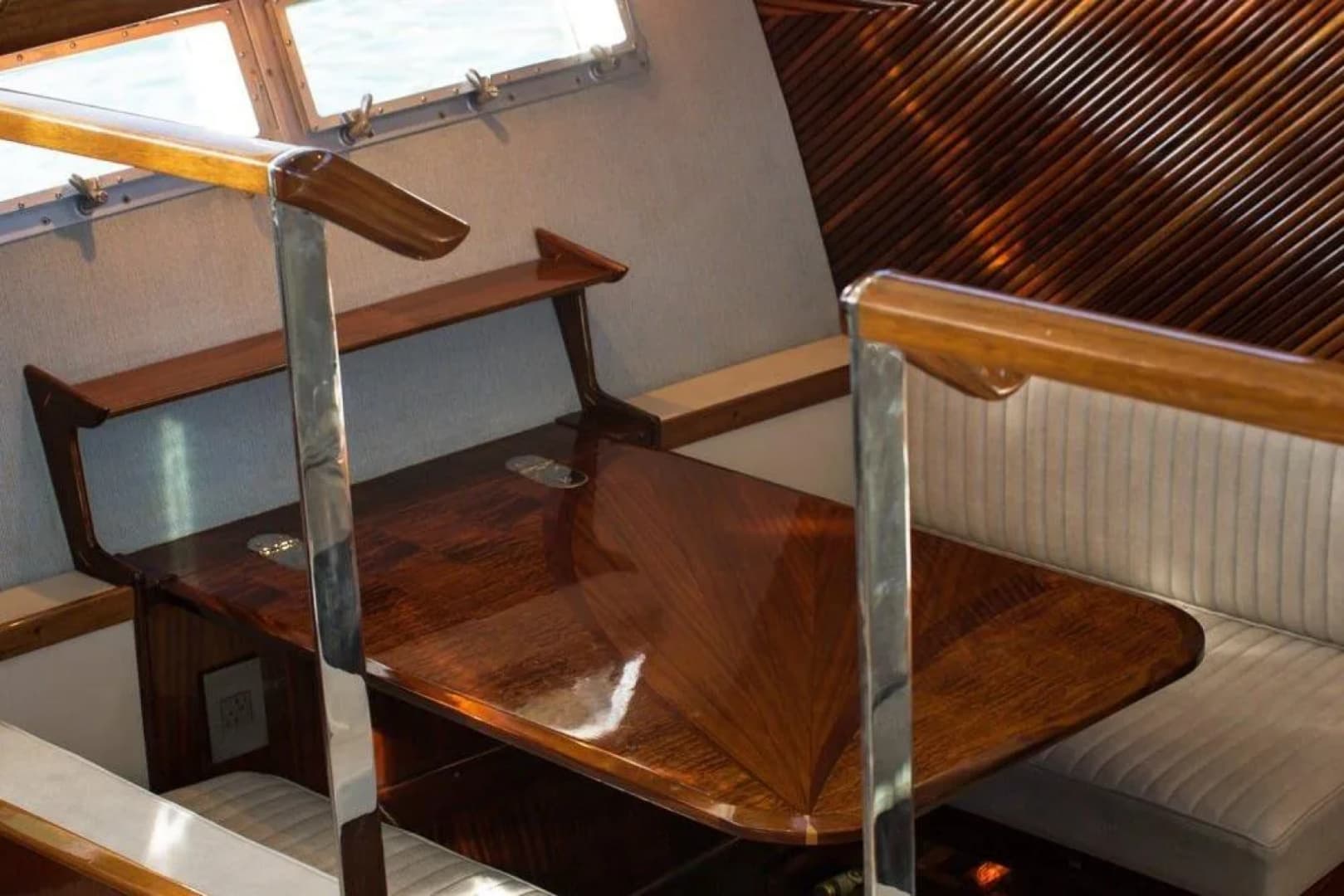 1966 Chris-Craft 57 Constellation