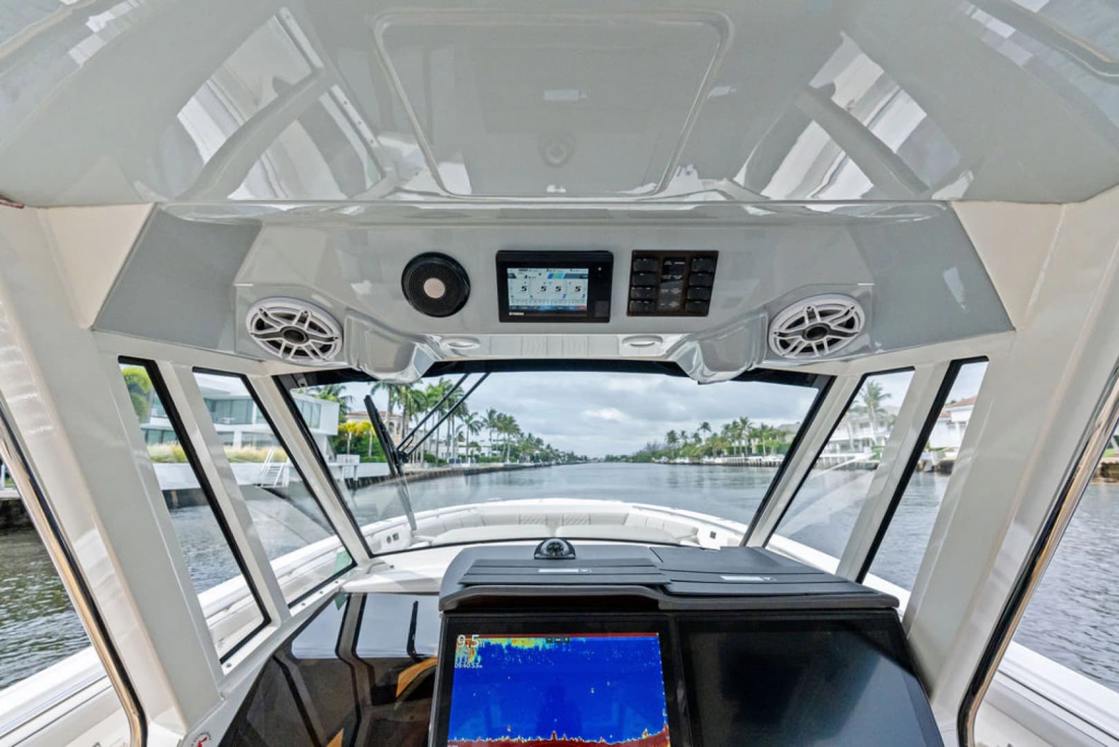 2022 Pursuit S 428 Sport