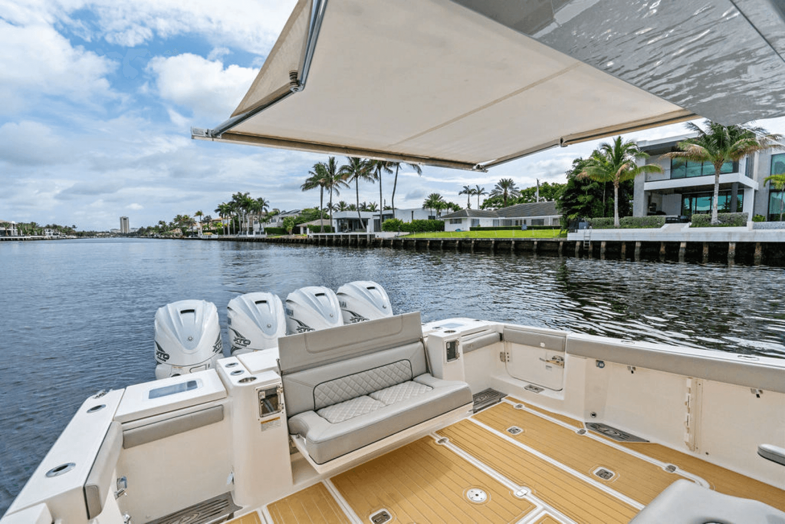 2022 Pursuit S 428 Sport