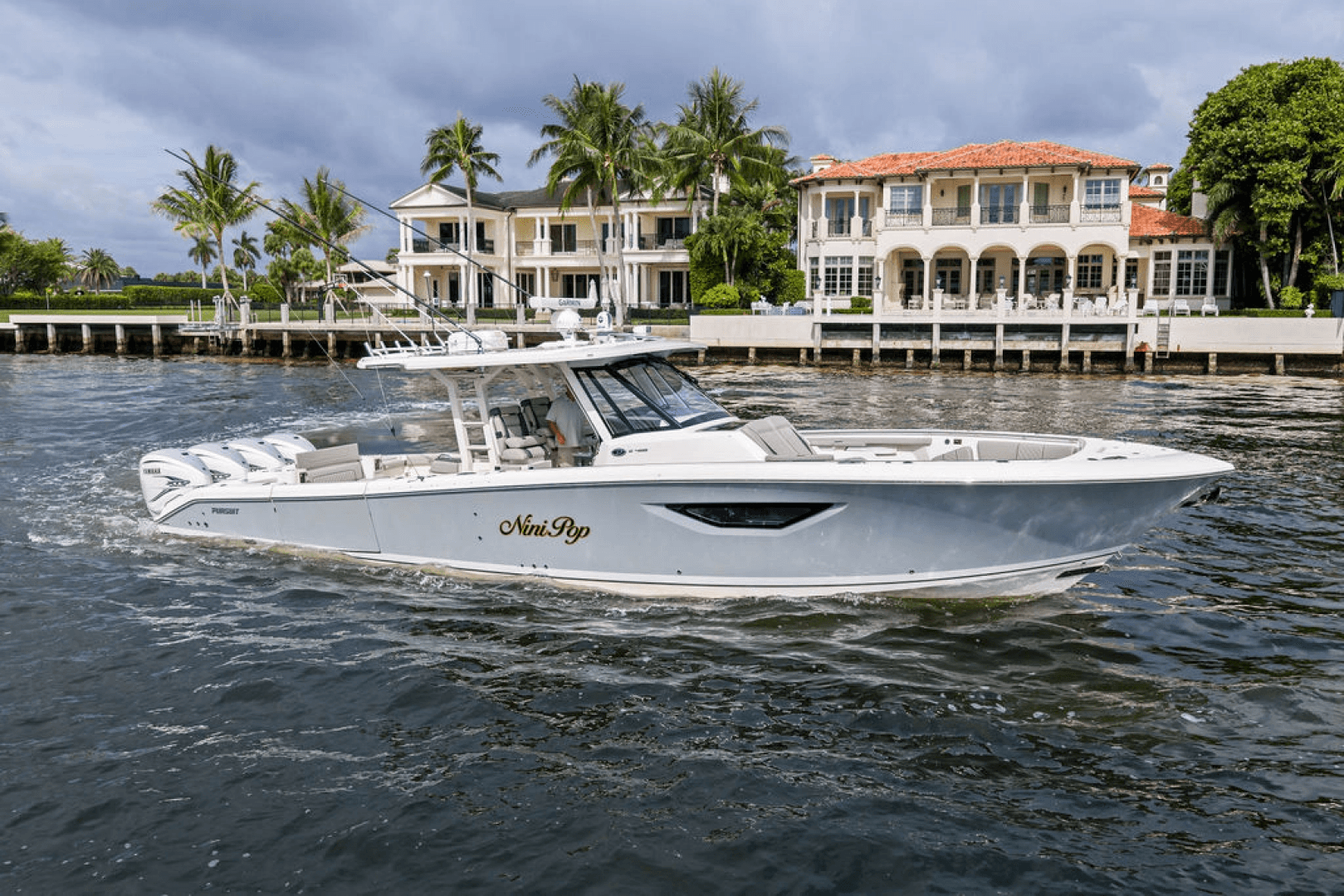 2022 Pursuit S 428 Sport