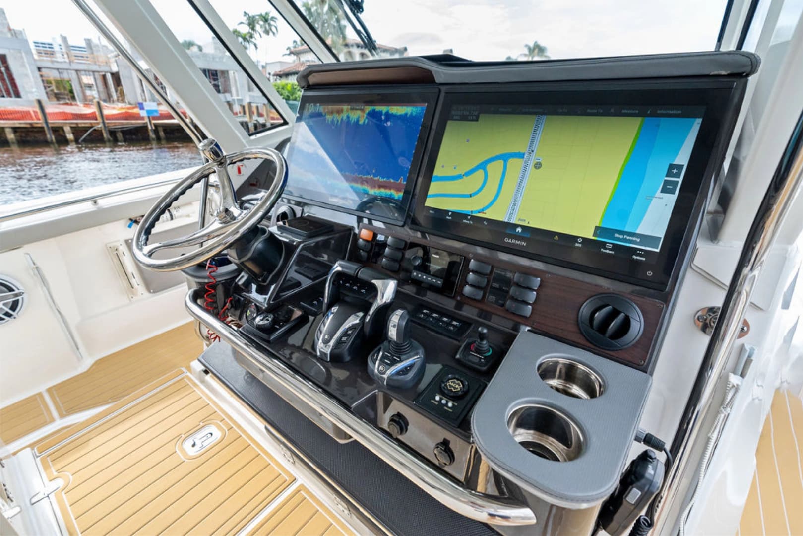 2022 Pursuit S 428 Sport