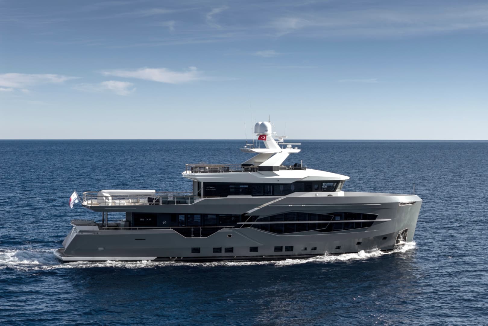 2027 Numarine 32XP