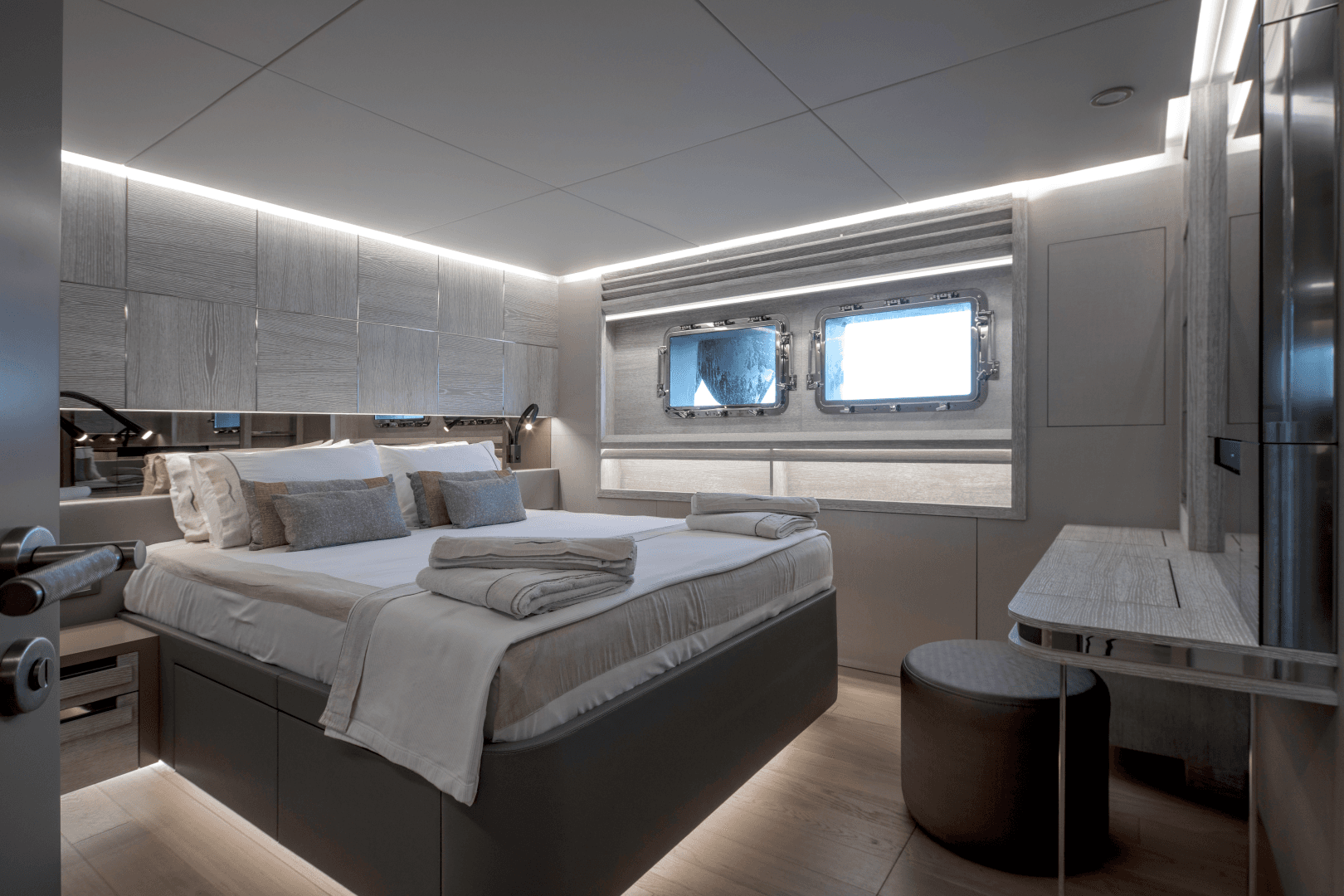 2027 Numarine 32XP