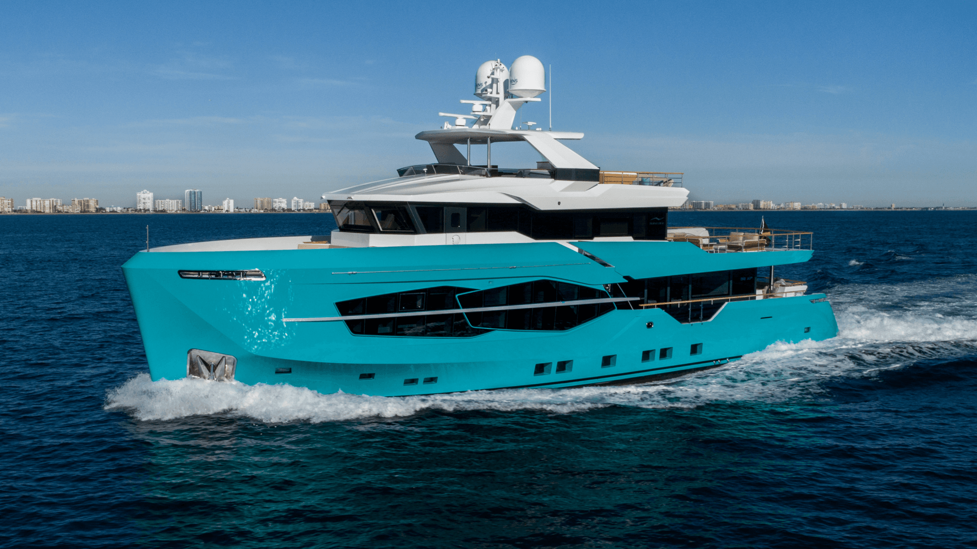 2027 Numarine 32XP