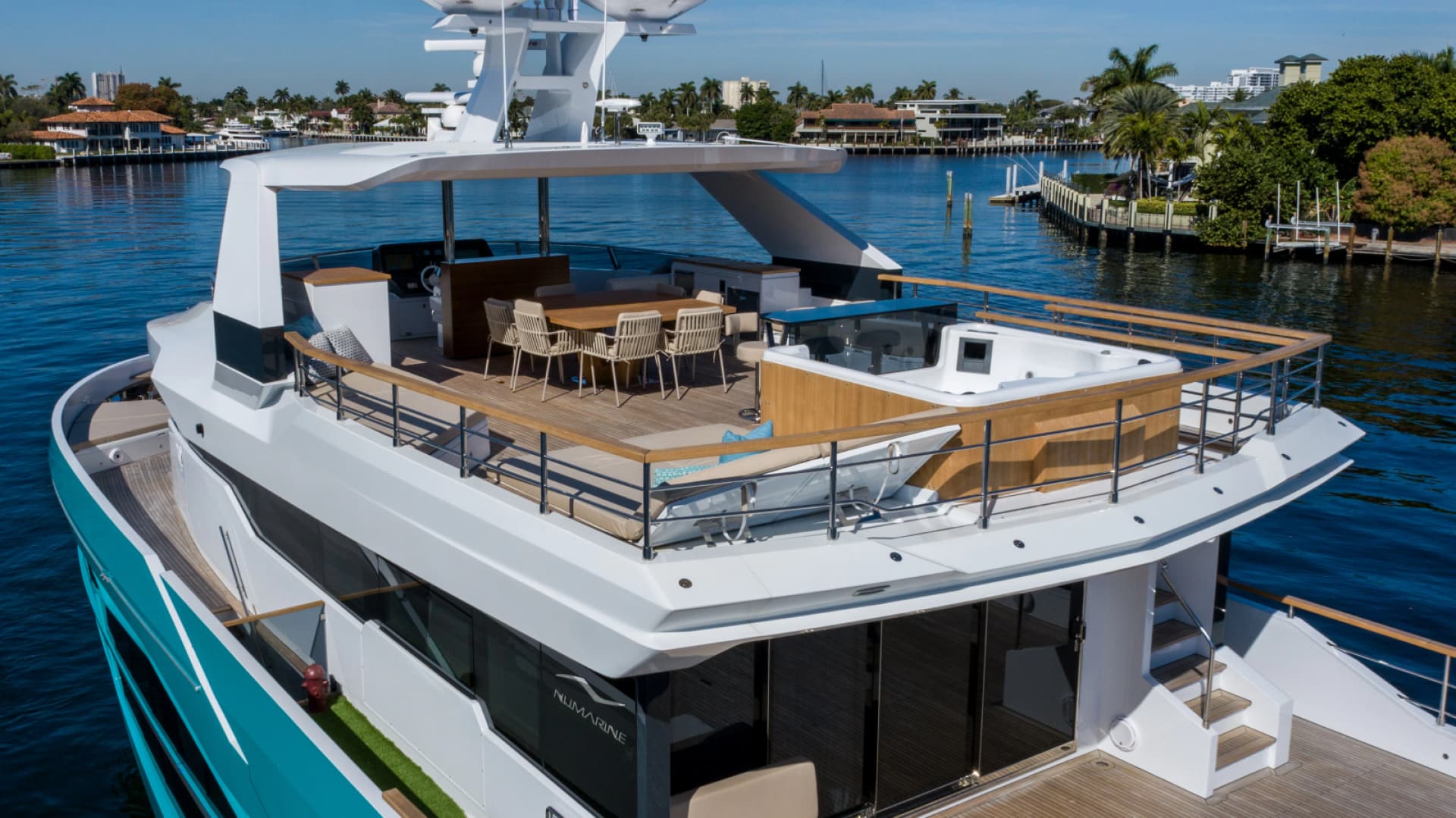 2027 Numarine 32XP