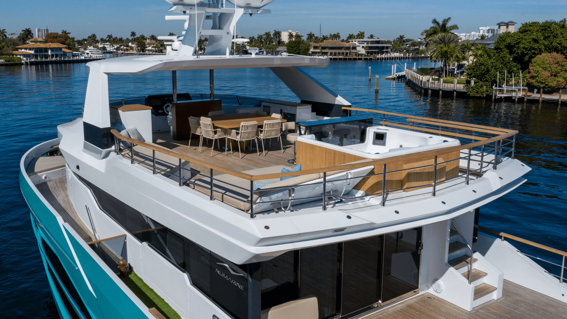 2027 Numarine 32XP