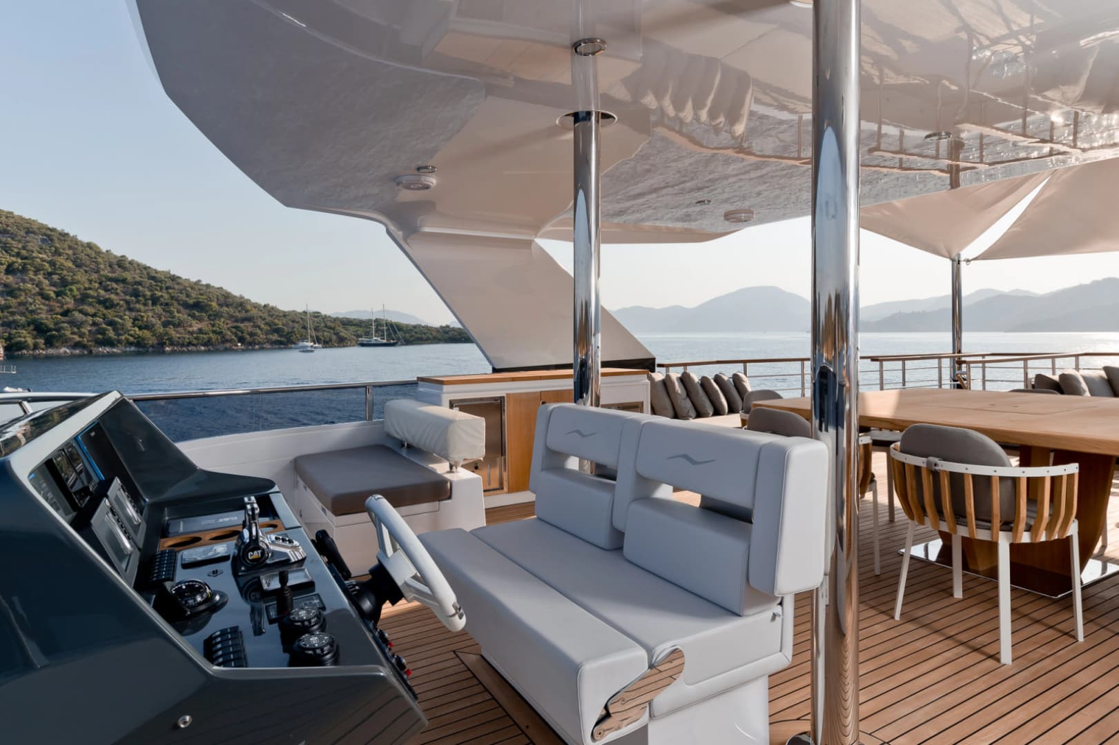 2027 Numarine 32XP
