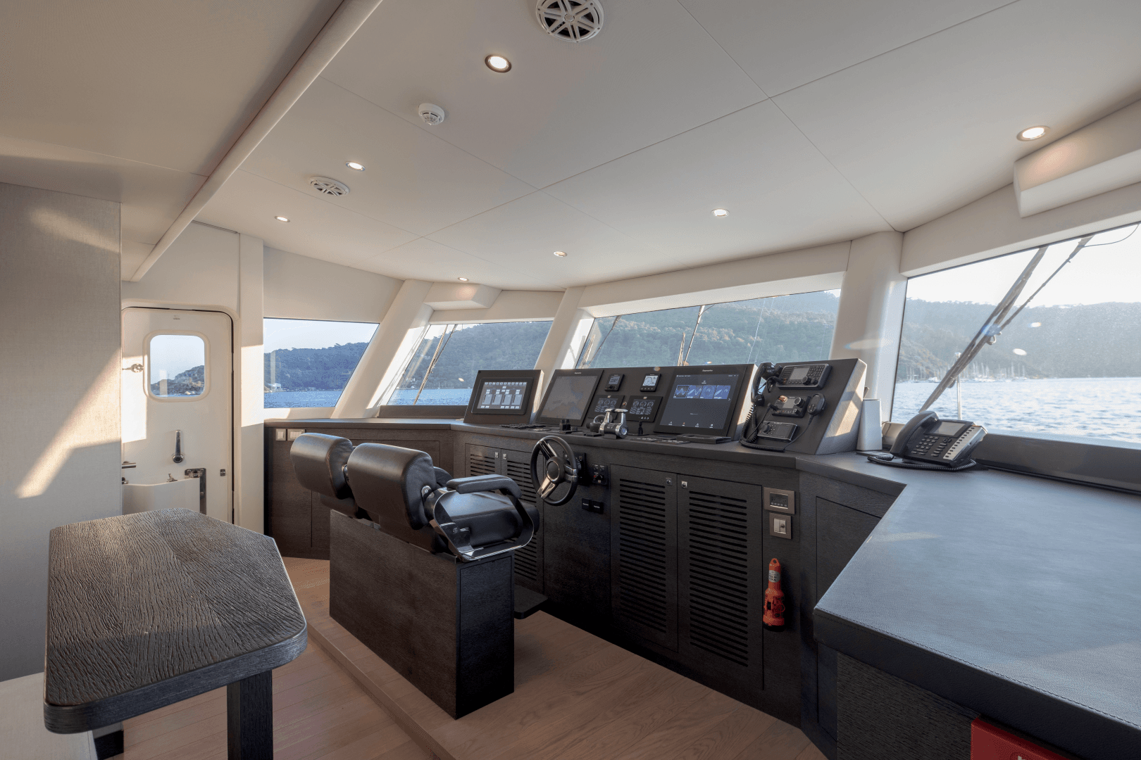 2027 Numarine 32XP