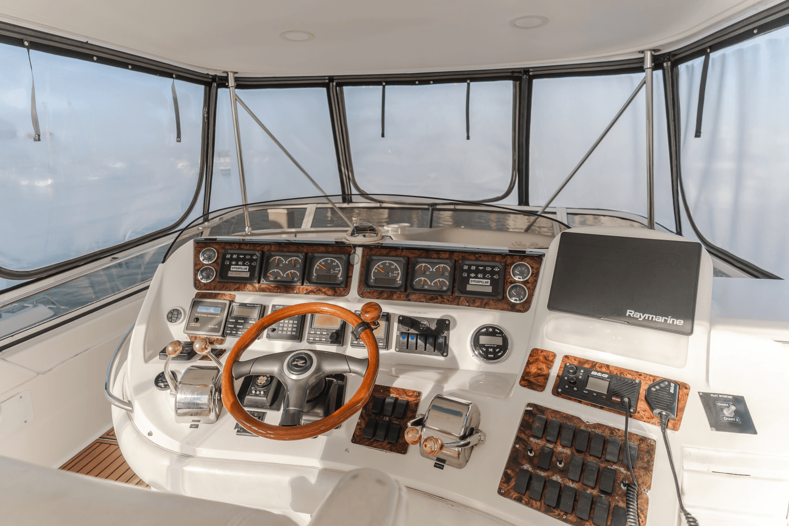 1998 Sea Ray 480 Sedan Bridge