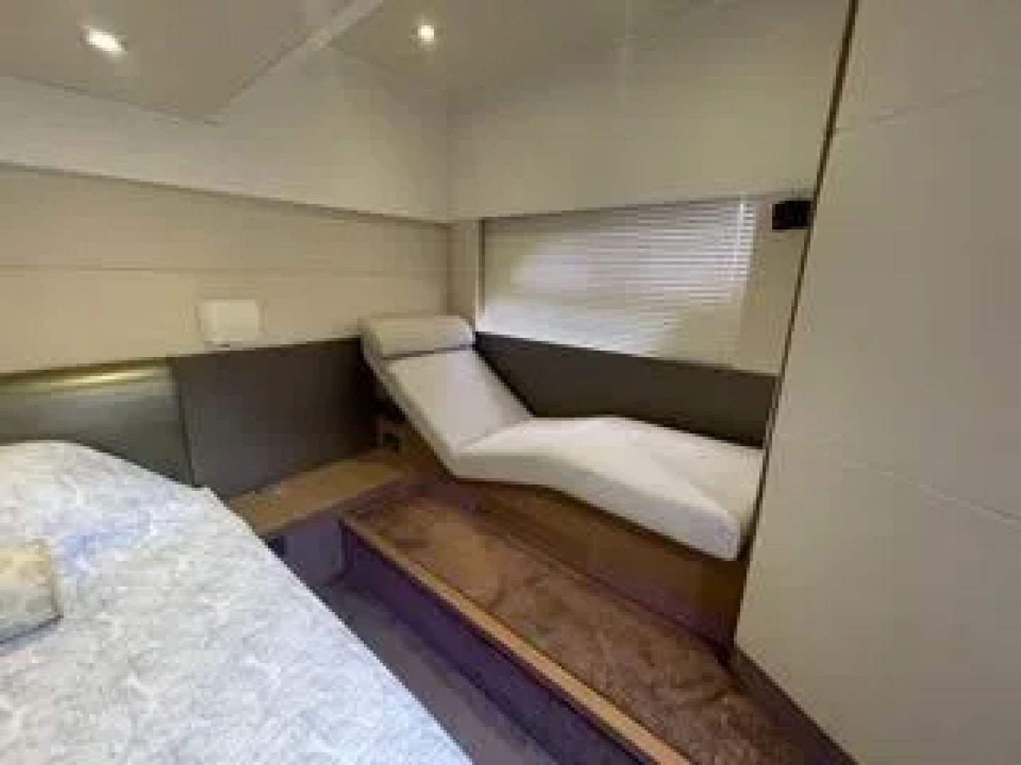 2014 Beneteau Gran Turismo 49