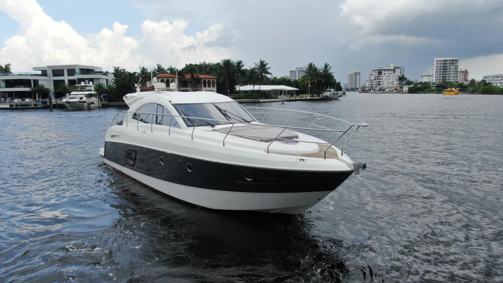 2014 Beneteau Gran Turismo 49