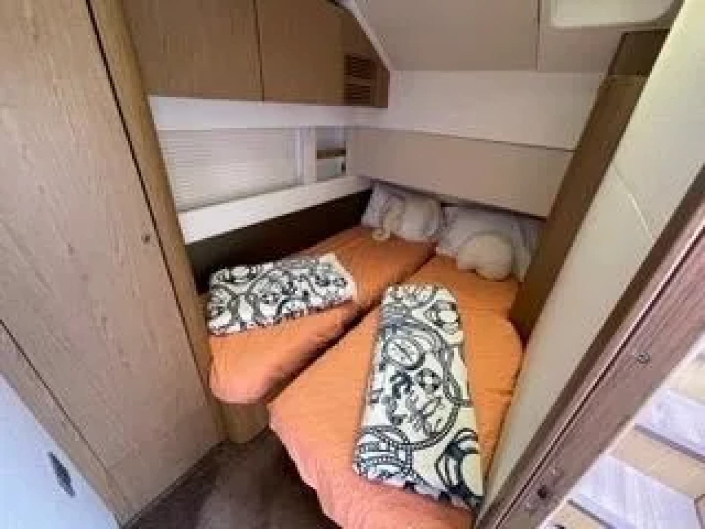 2014 Beneteau Gran Turismo 49