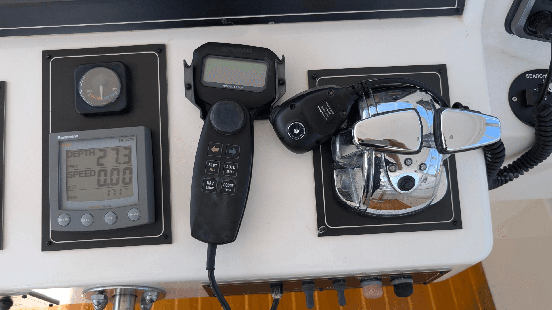 2004 Johnson Motor Yacht