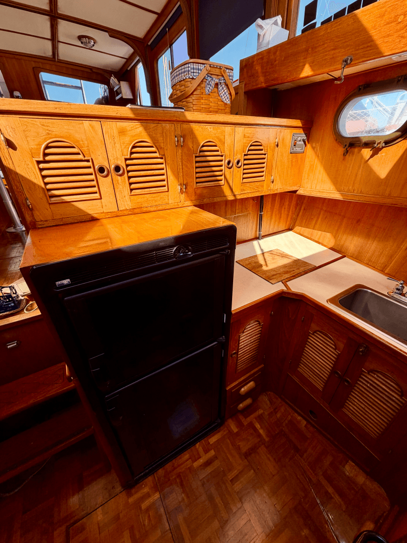 1978 Albin 43 Trawler