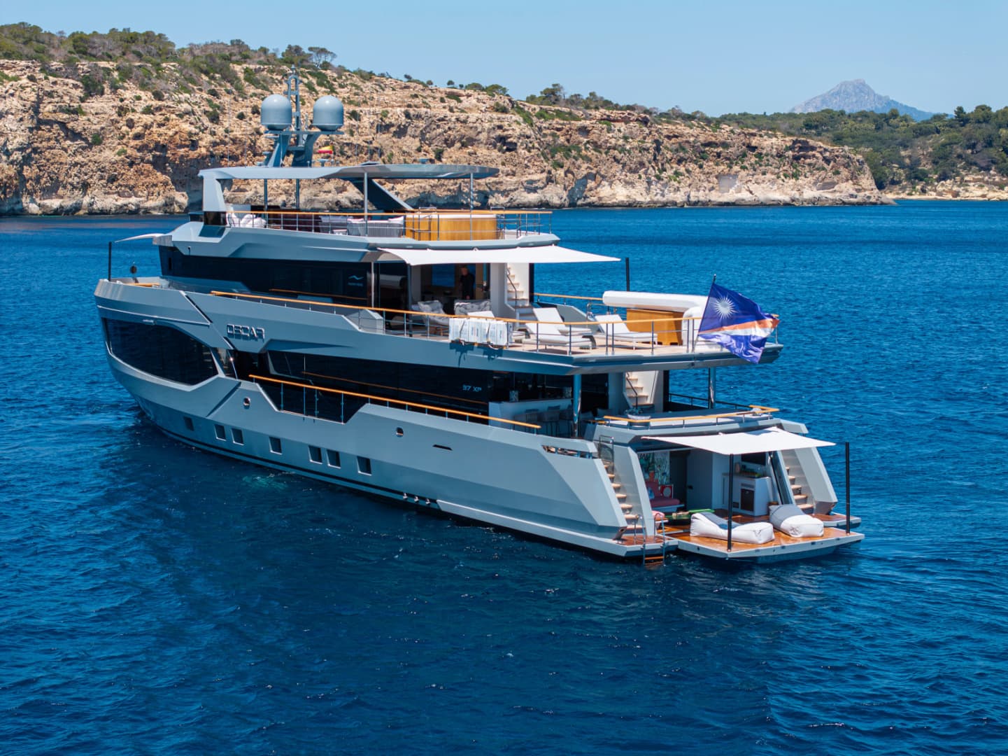 2023 Numarine 37XP