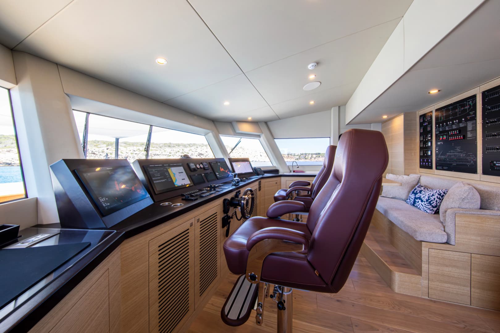 2023 Numarine 37XP