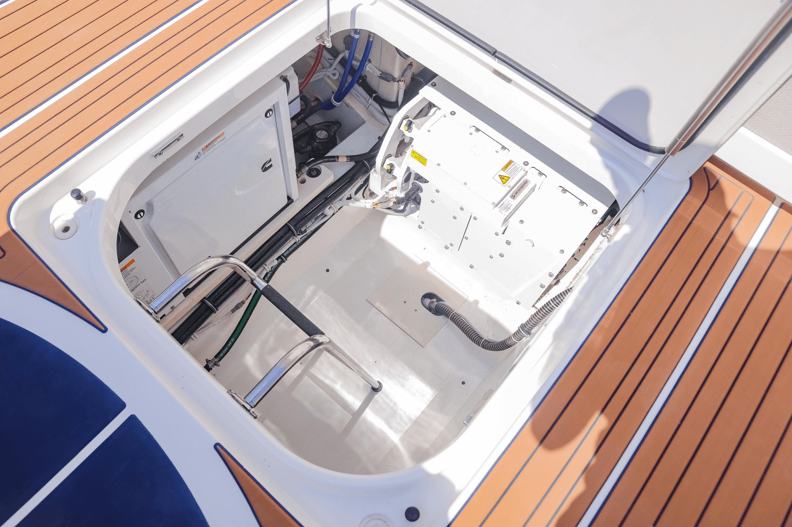 2022 Tiara Yachts 43 LS