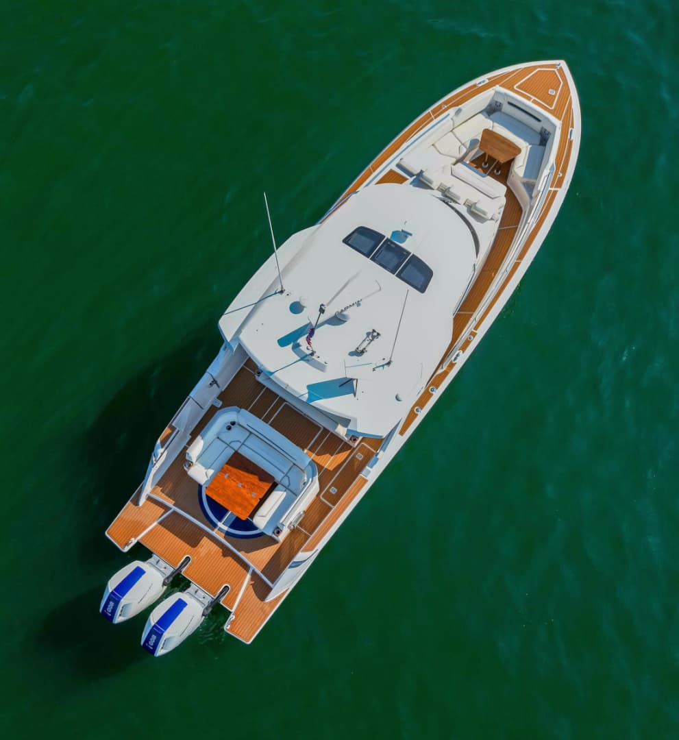 2022 Tiara Yachts 43 LS