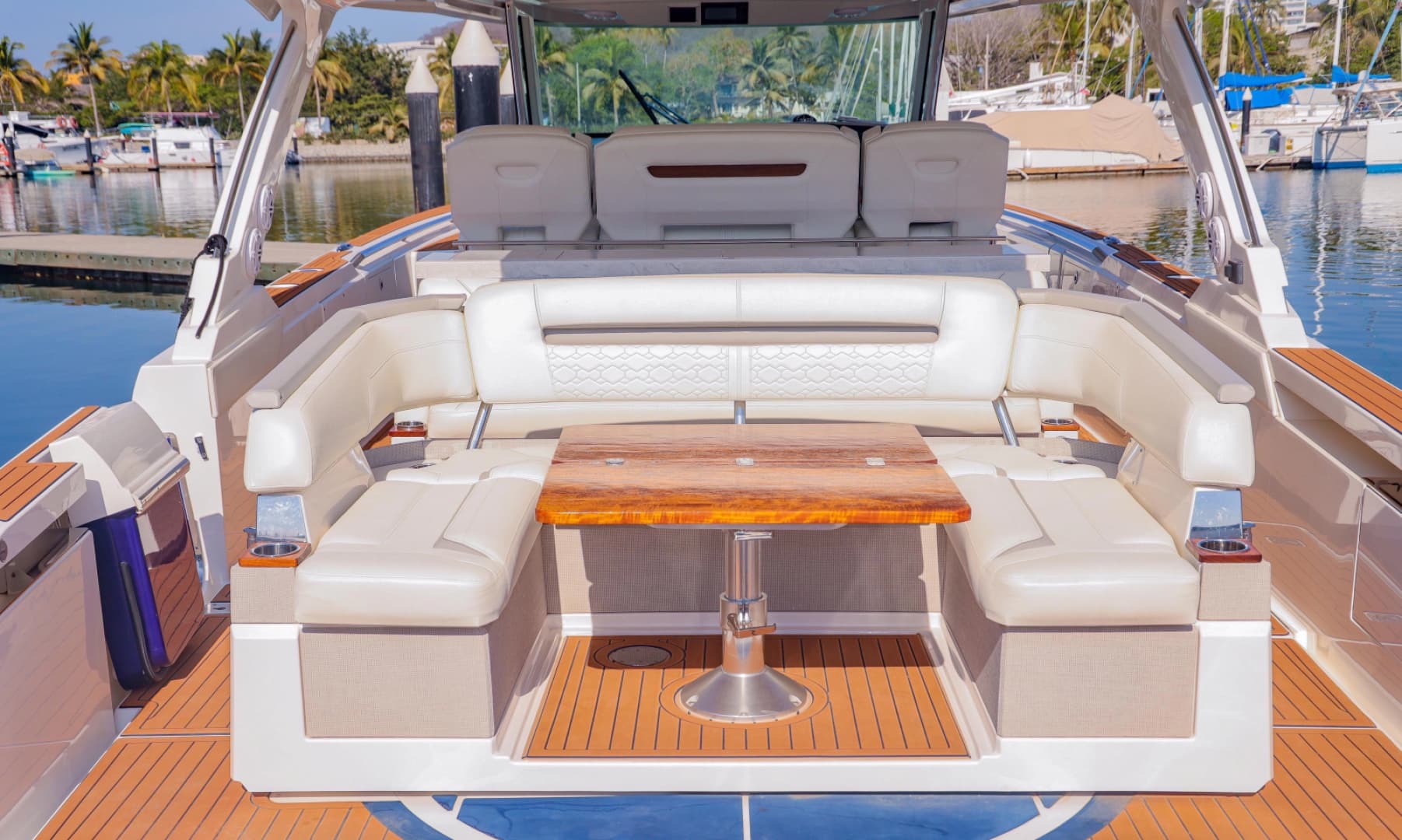 2022 Tiara Yachts 43 LS