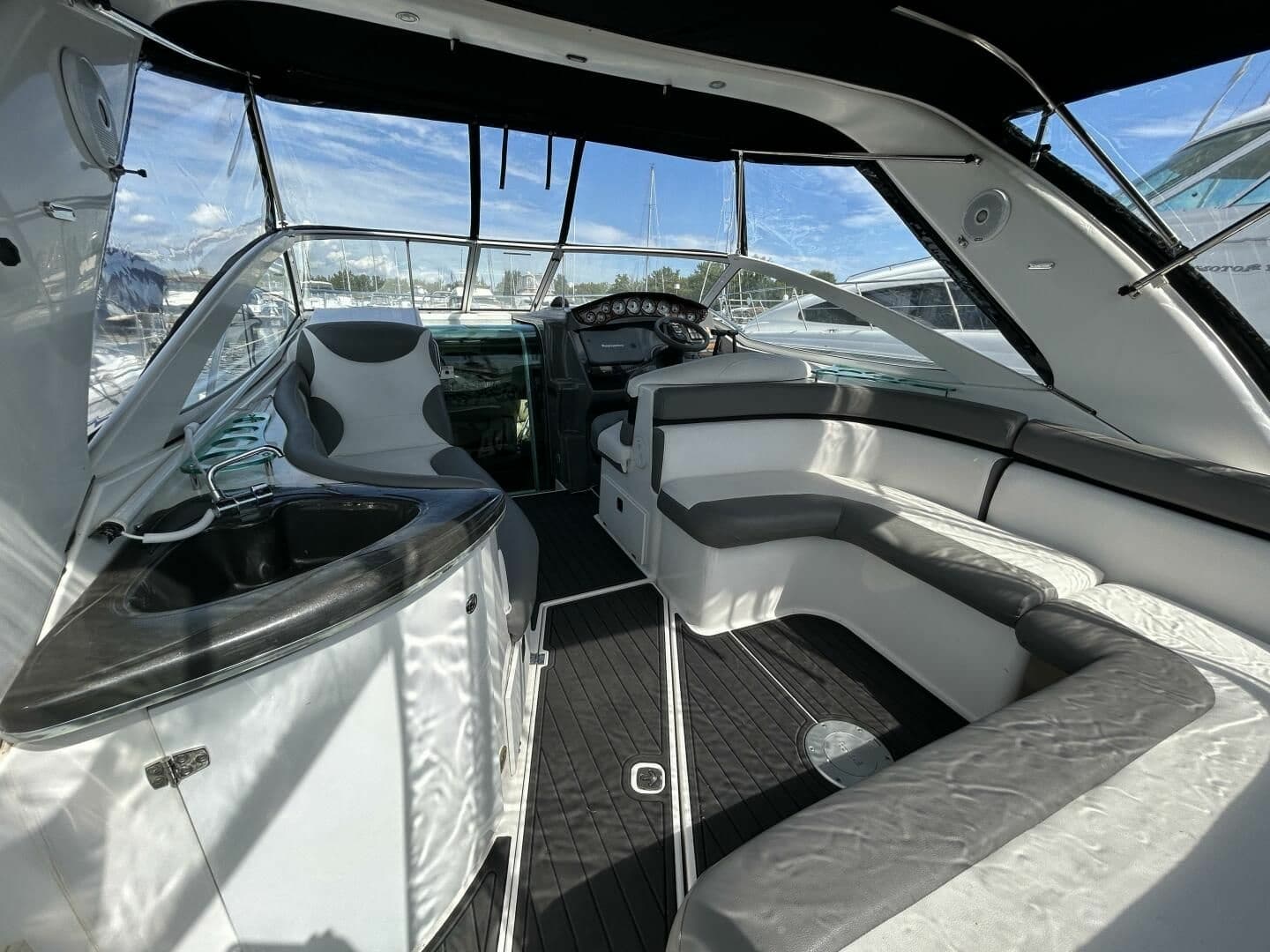 2007 Doral 310 Intrigue 31