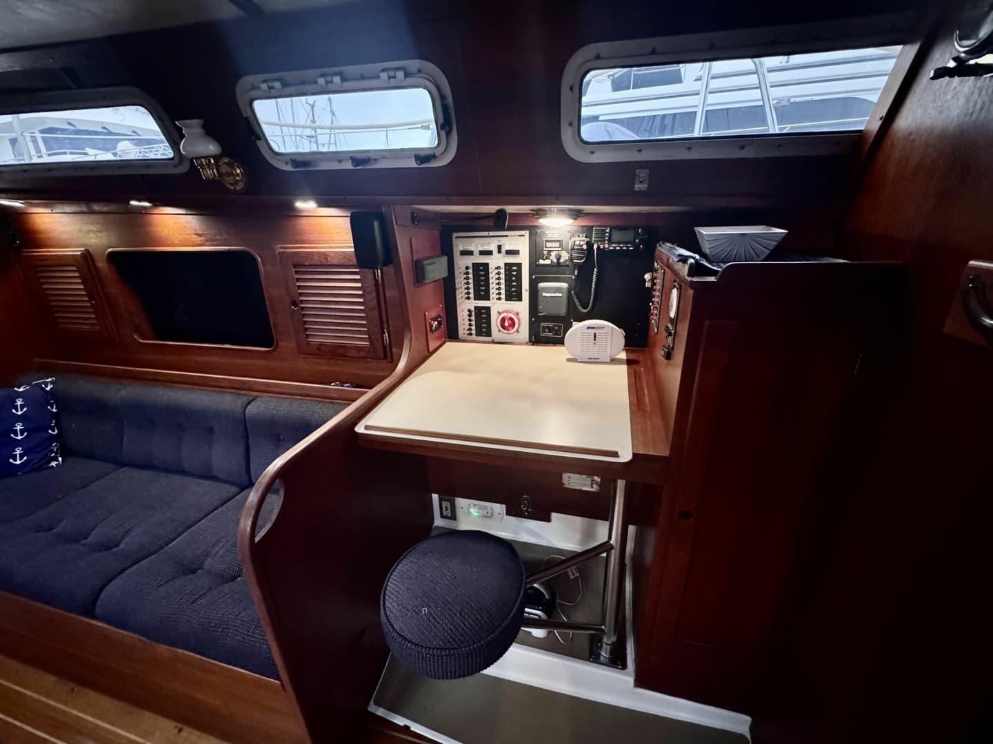 1991 Freedom 38 38