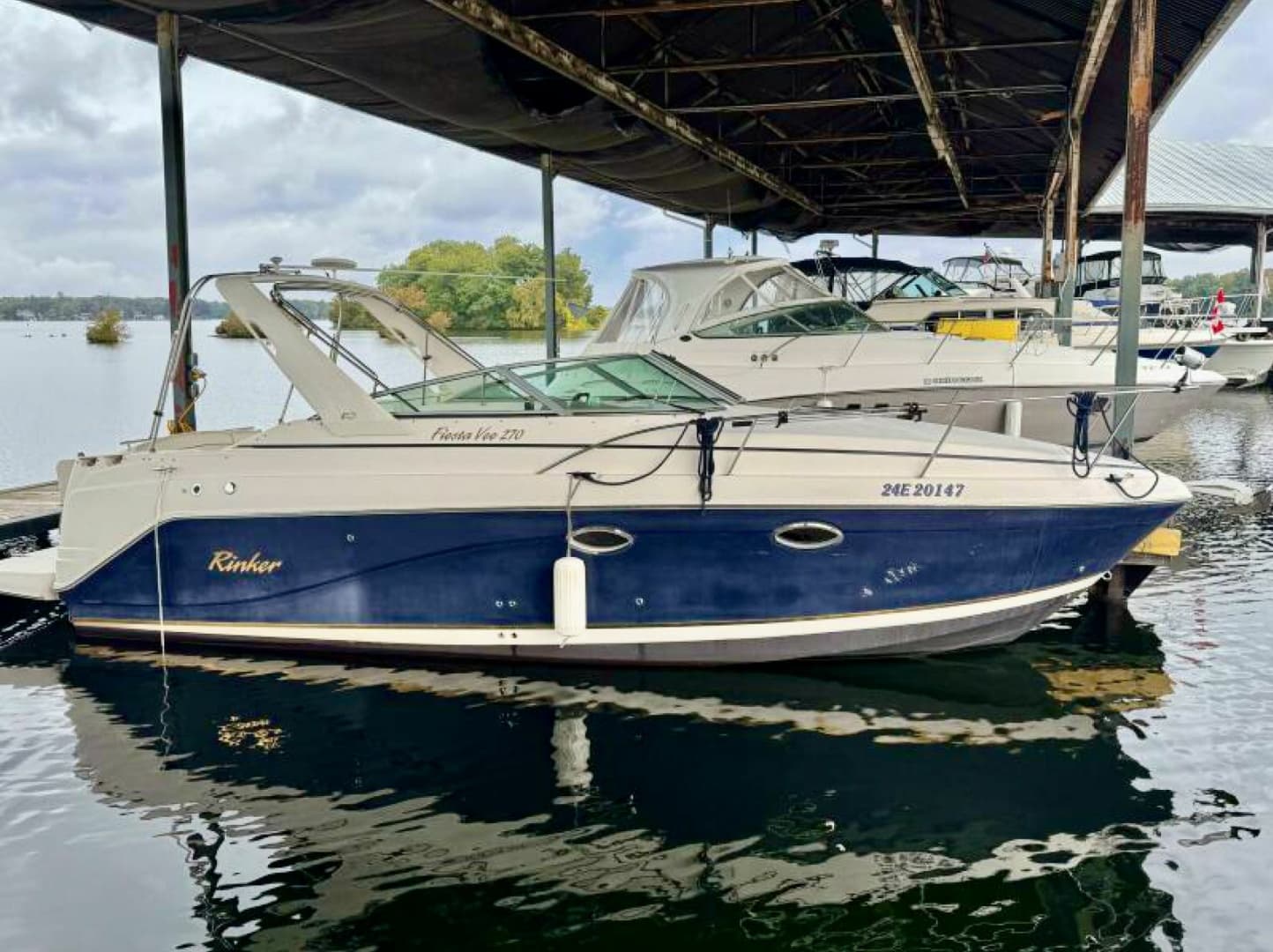 2003 Rinker Fiesta Vee 270 27