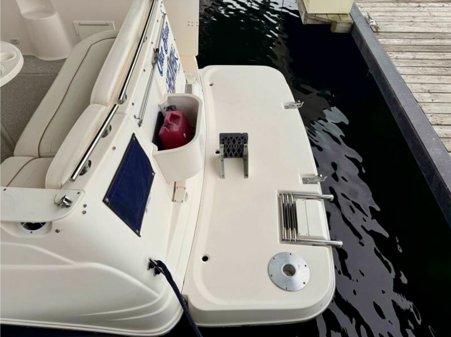 2003 Rinker Fiesta Vee 270 27