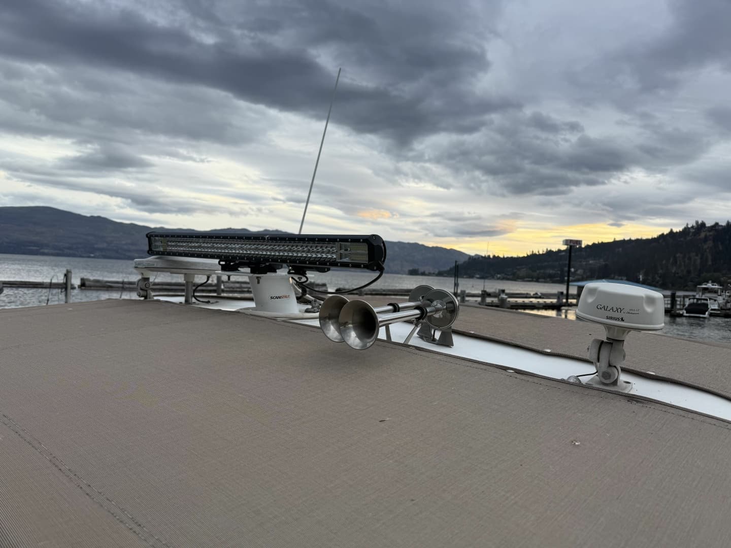 1998 Maxum 4100 SCR 41