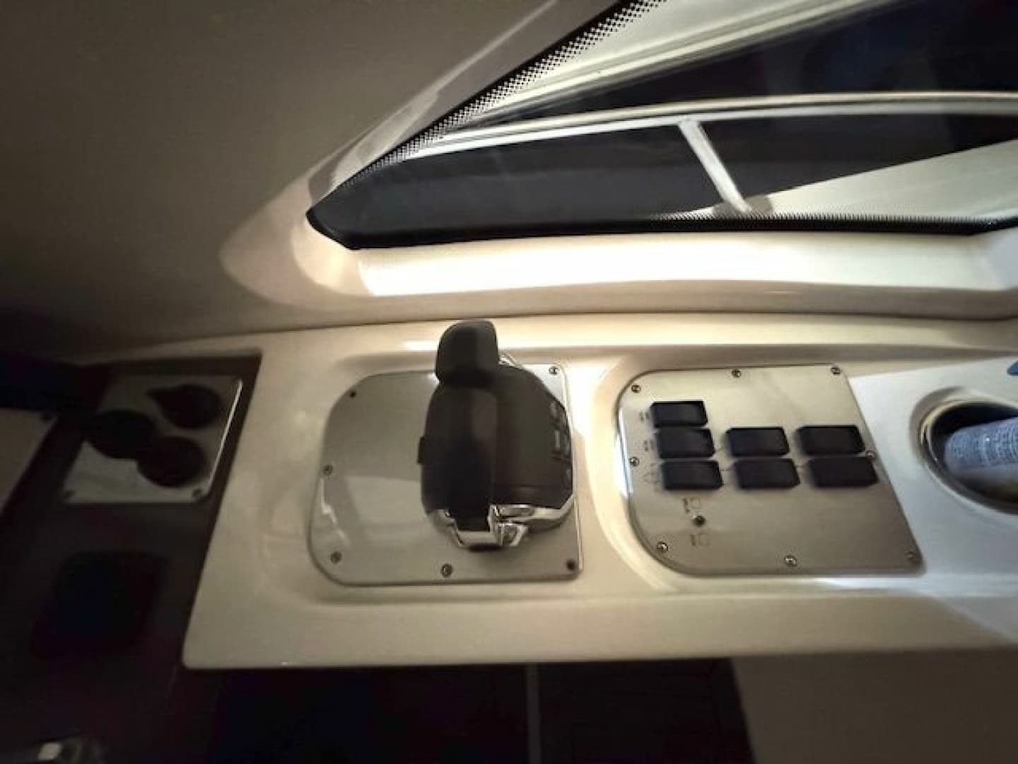 2013 Cruisers Yachts 540 Sports Coupe 54