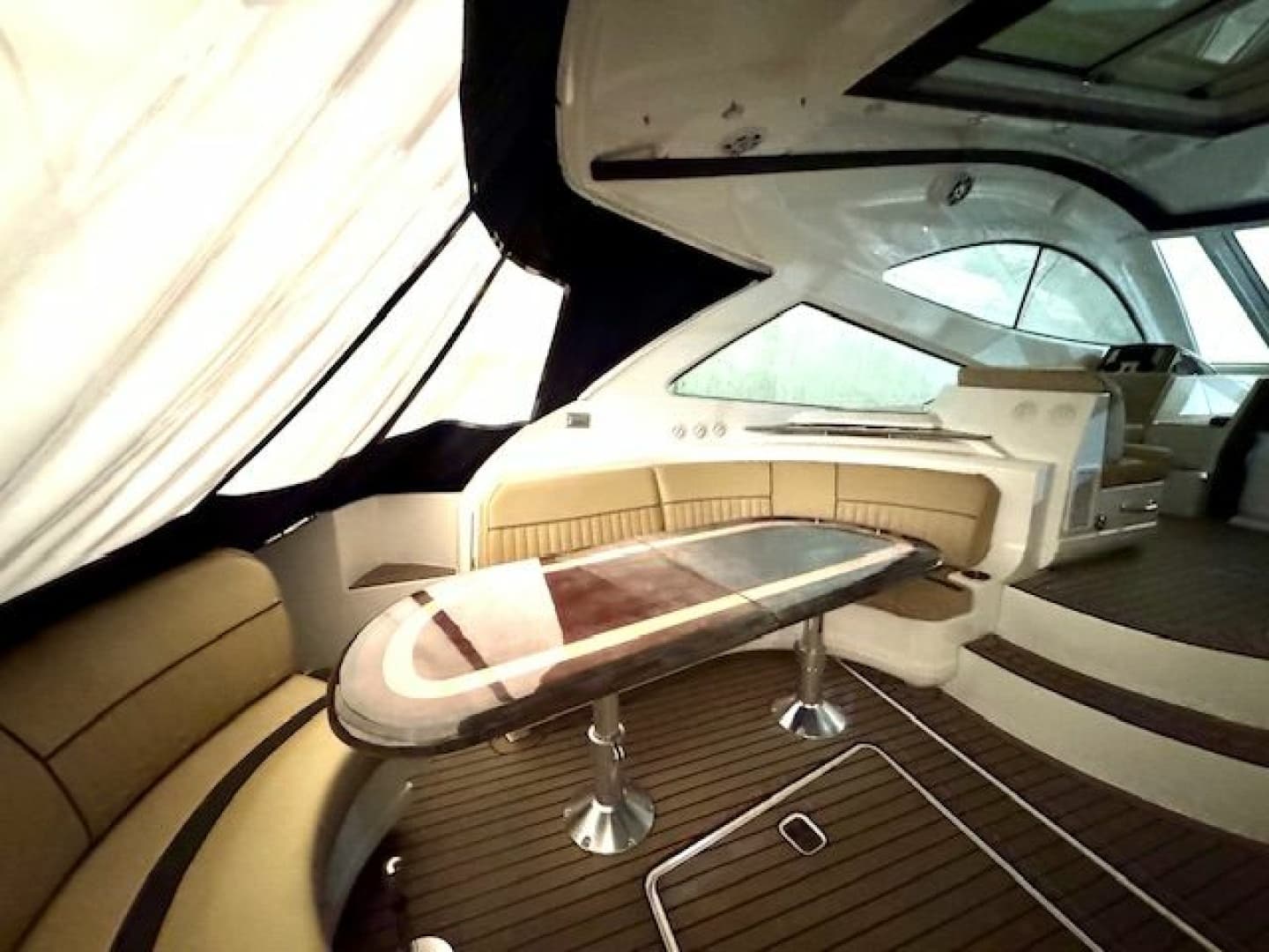 2013 Cruisers Yachts 540 Sports Coupe 54