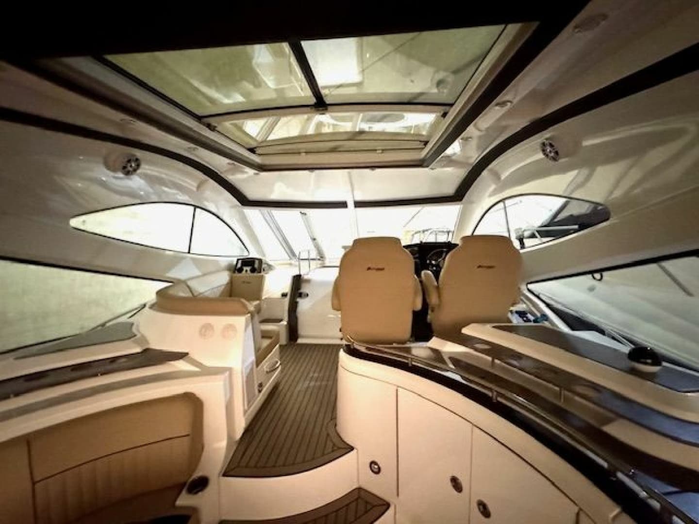 2013 Cruisers Yachts 540 Sports Coupe 54