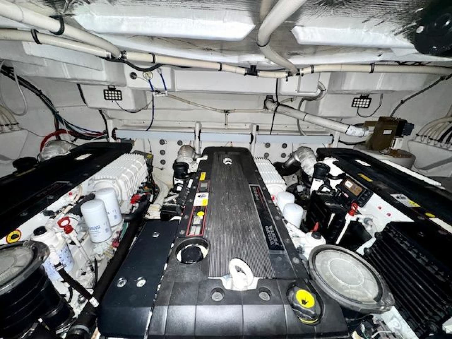 2013 Cruisers Yachts 540 Sports Coupe 54