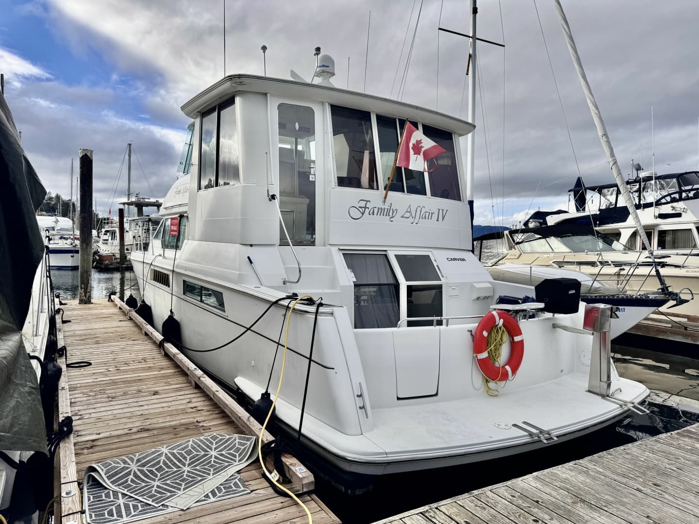 1997 Carver 500 Cockpit Motor Yacht 50
