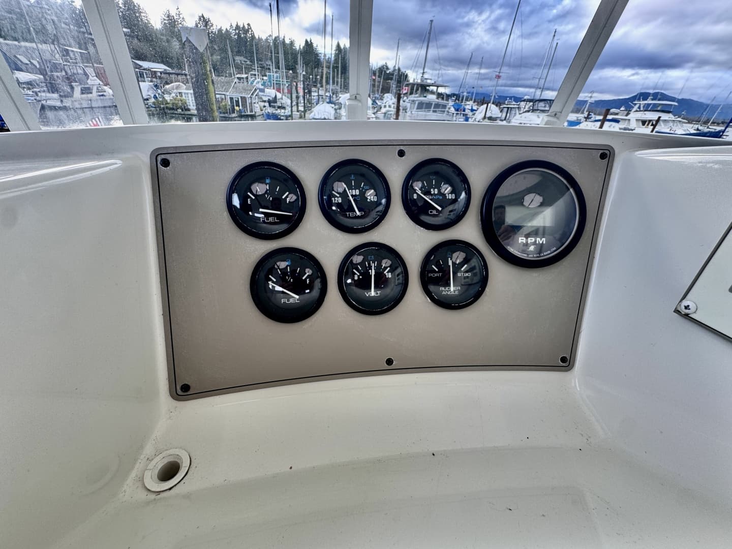 1997 Carver 500 Cockpit Motor Yacht 50