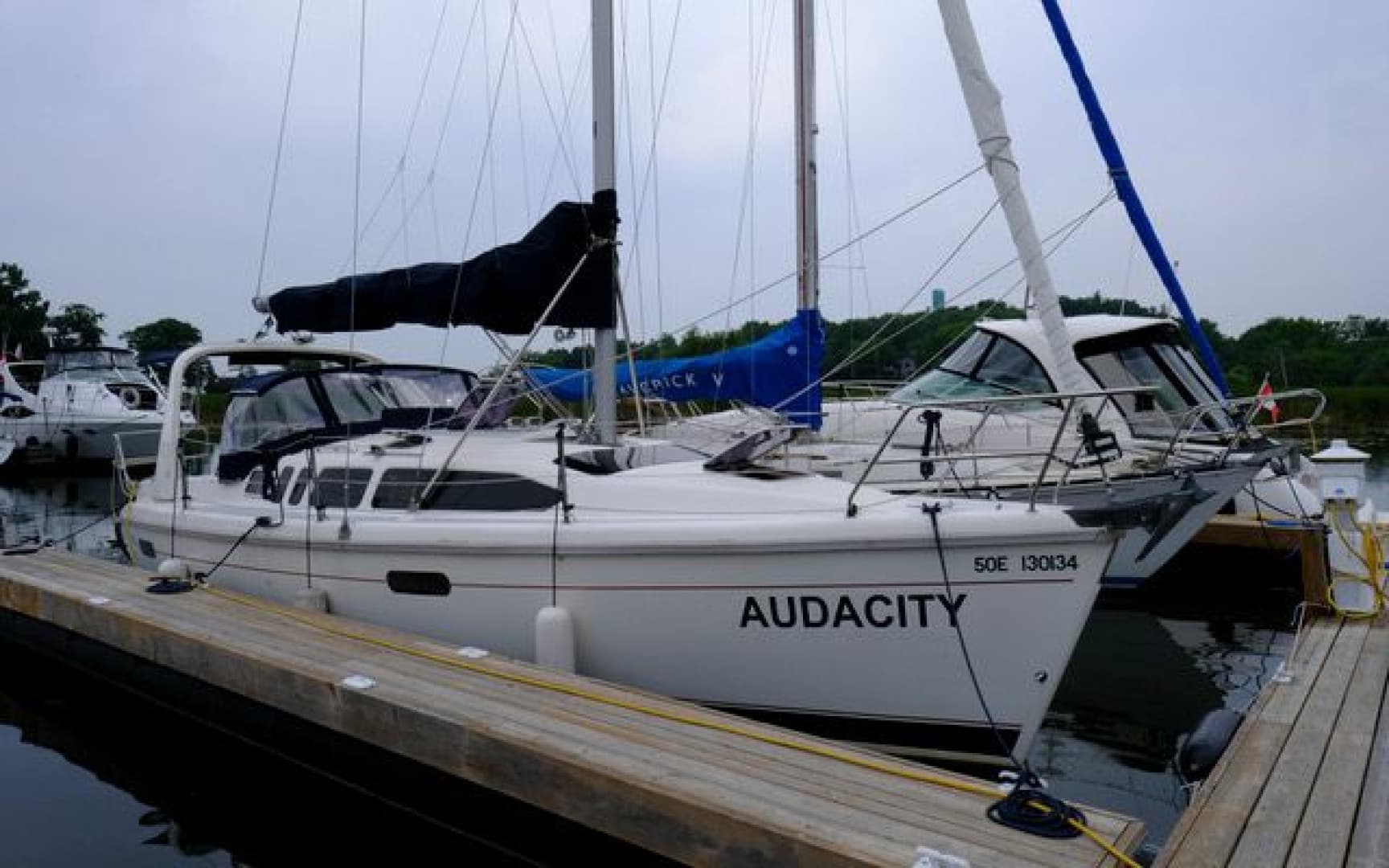 1997 Hunter 340 34