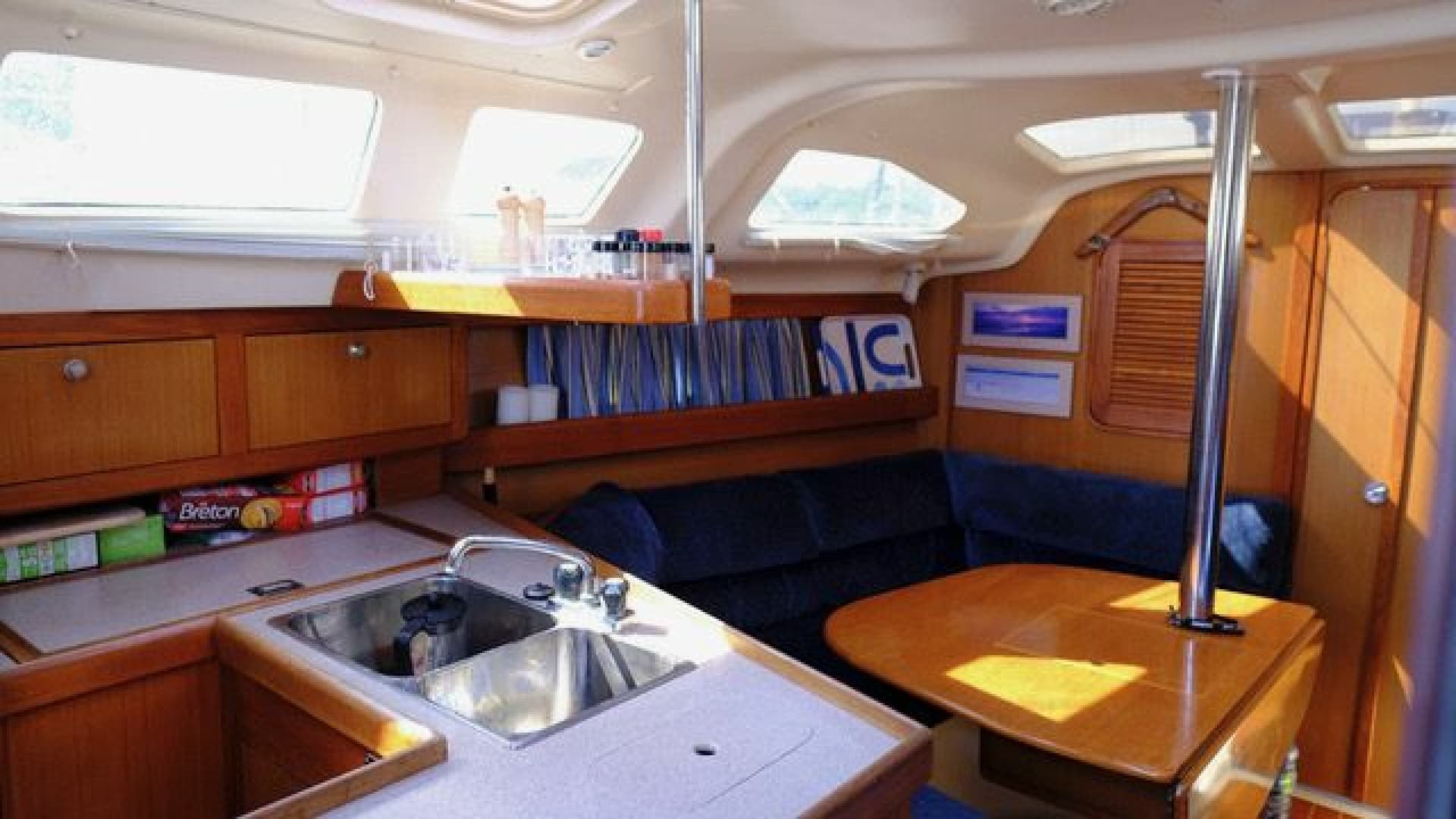 1997 Hunter 340 34