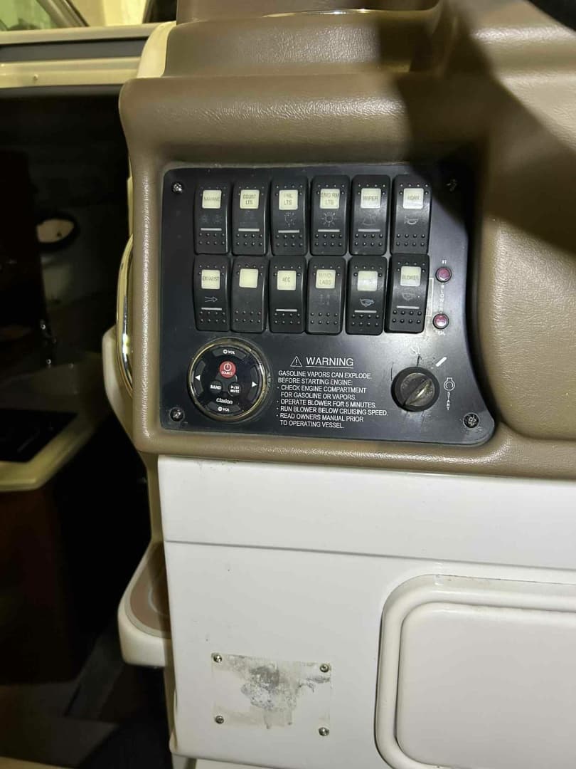 2011 Crownline 280 LPX (28 EP) 28
