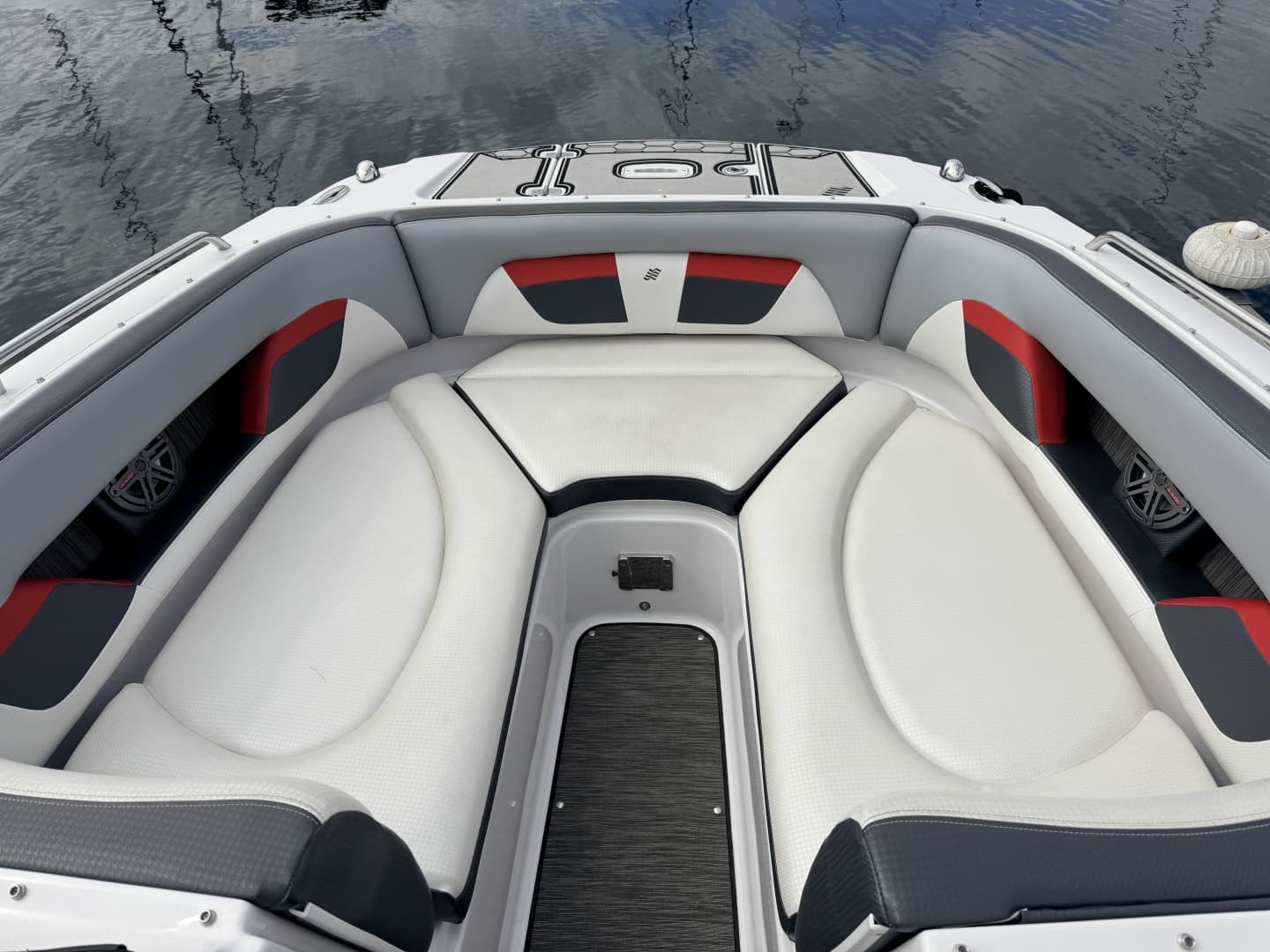2023 Four Winns HD240 RS Surf 24