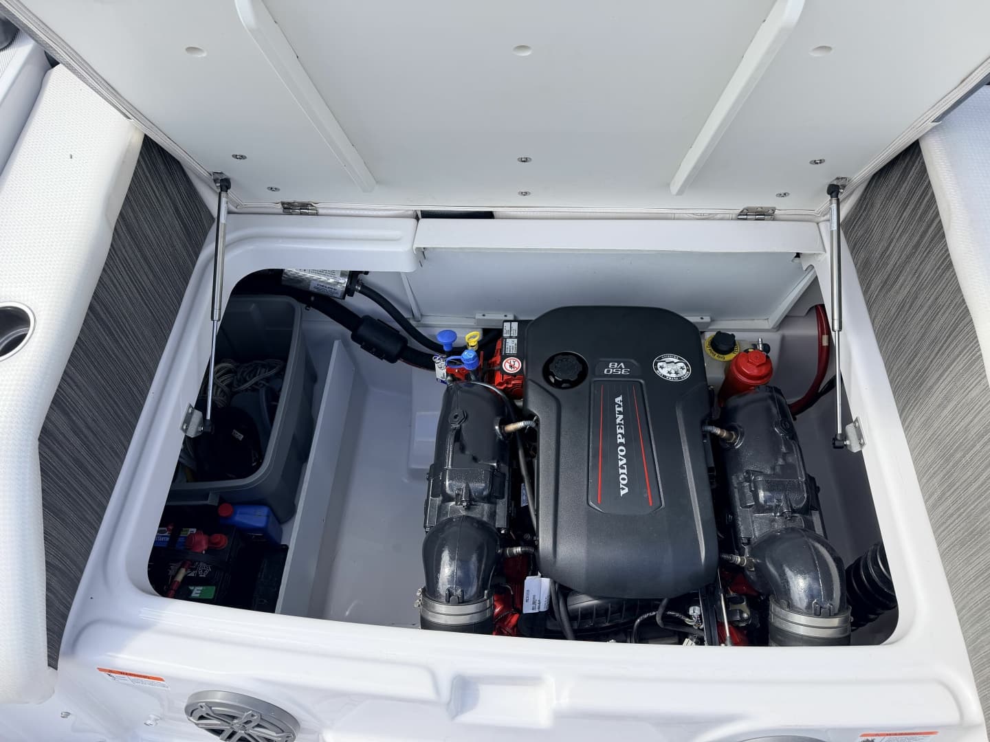 2023 Four Winns HD240 RS Surf 24