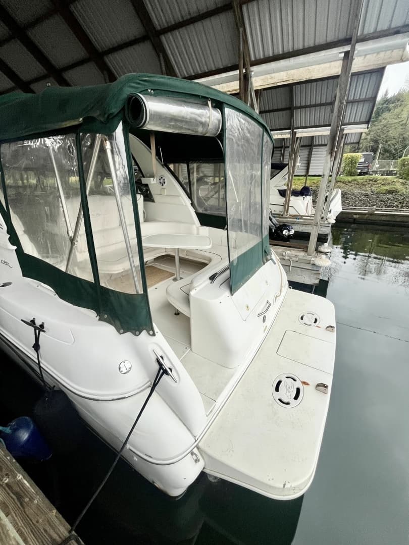 1999 Sea Ray 310 Sundancer 31