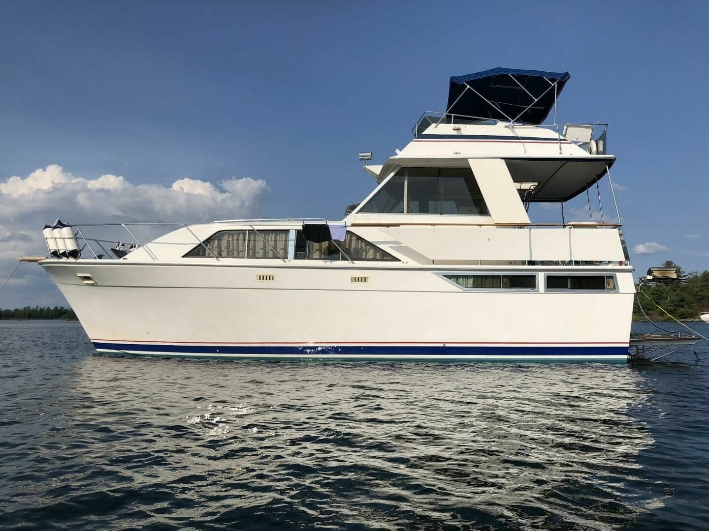 1977 Pacemaker FB Motor Yacht 40