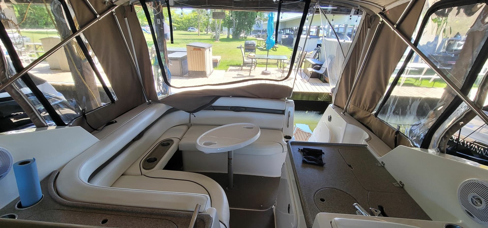 2009 Rinker 280 EC 28