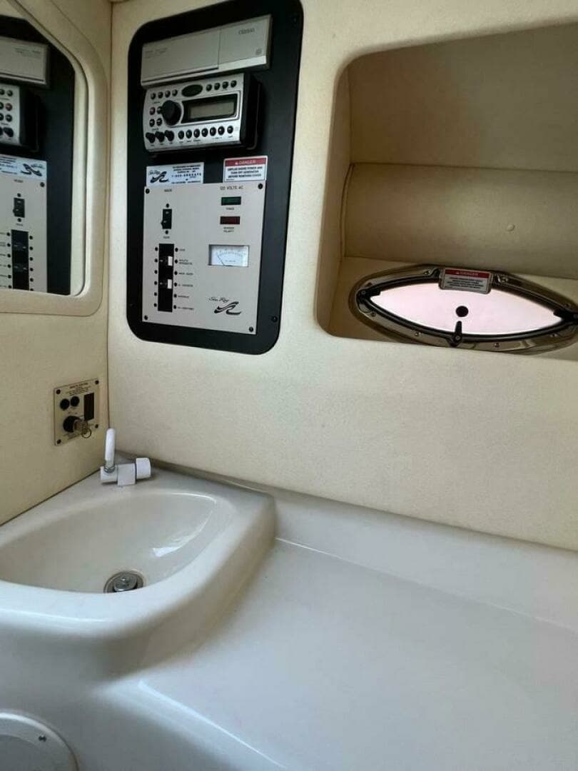 2007 Sea Ray 290 SLX 29