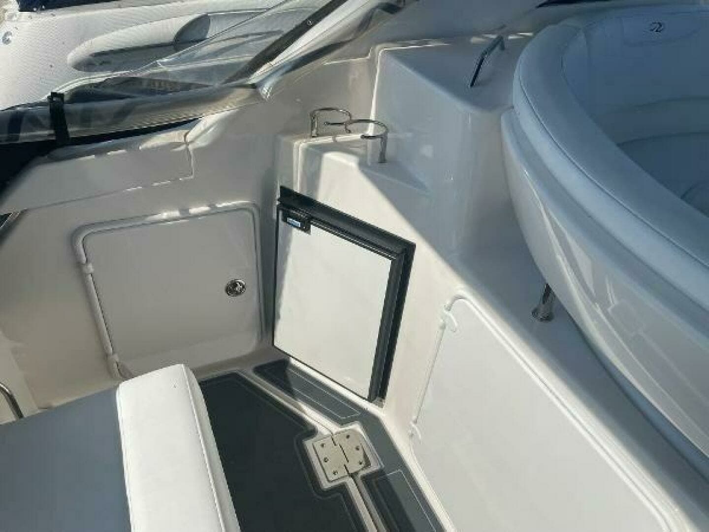 2005 Regal 3060 Window Express 30