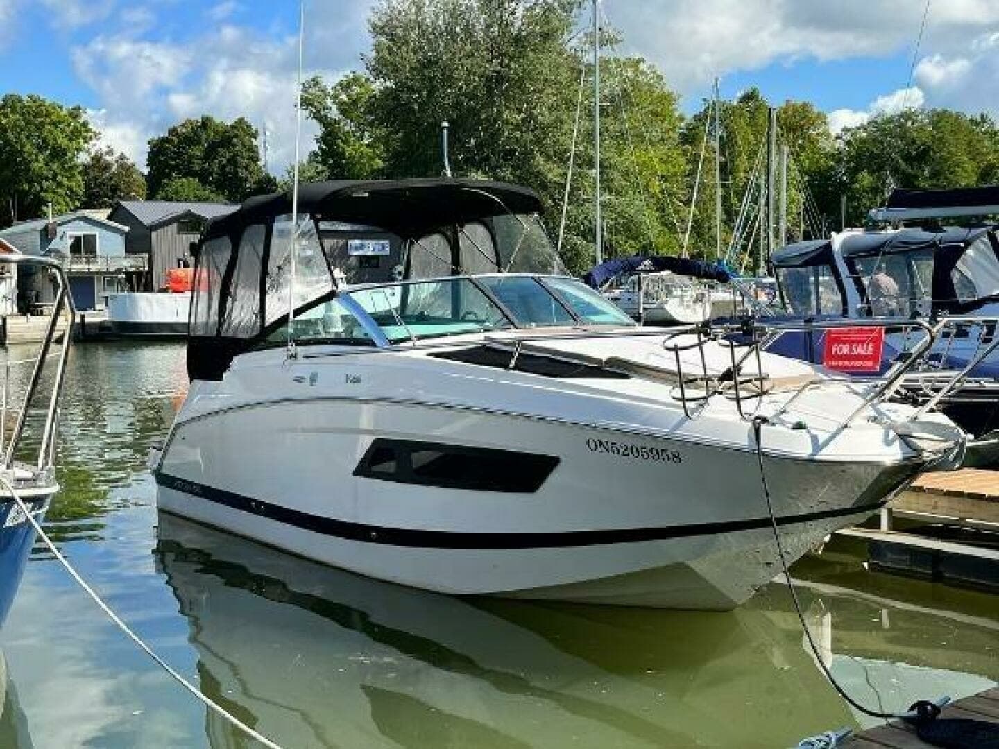 2016 Four Winns V255 25
