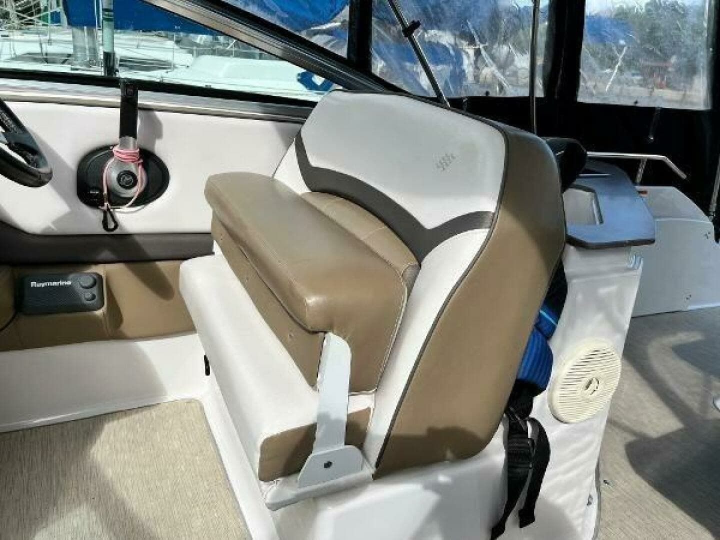 2016 Four Winns V255 25