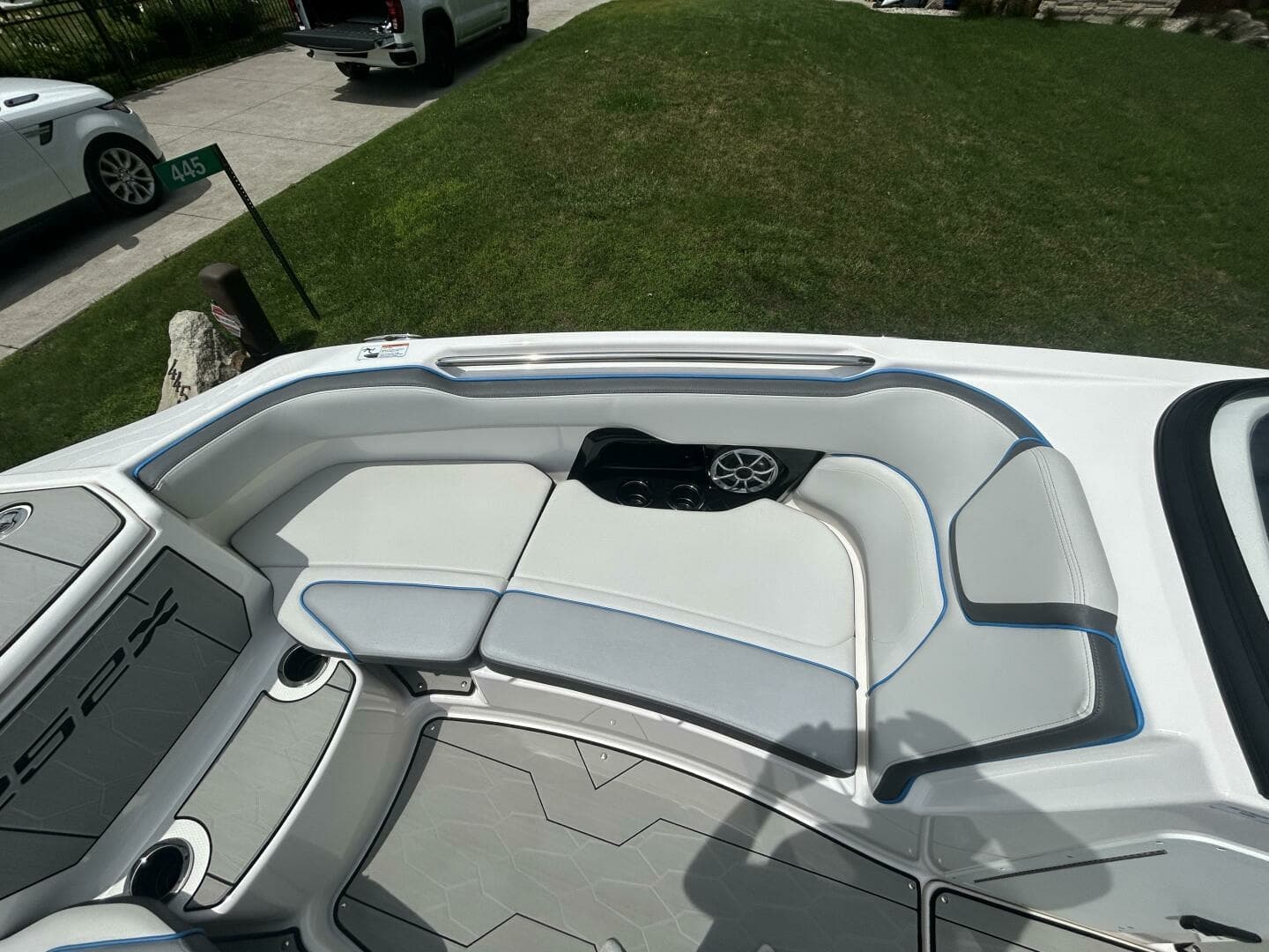2021 Yamaha Boats 252 XE (Wake Edition) 25