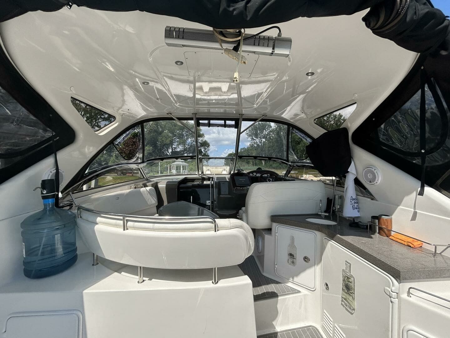 2007 Regal 3760 Commodore 37