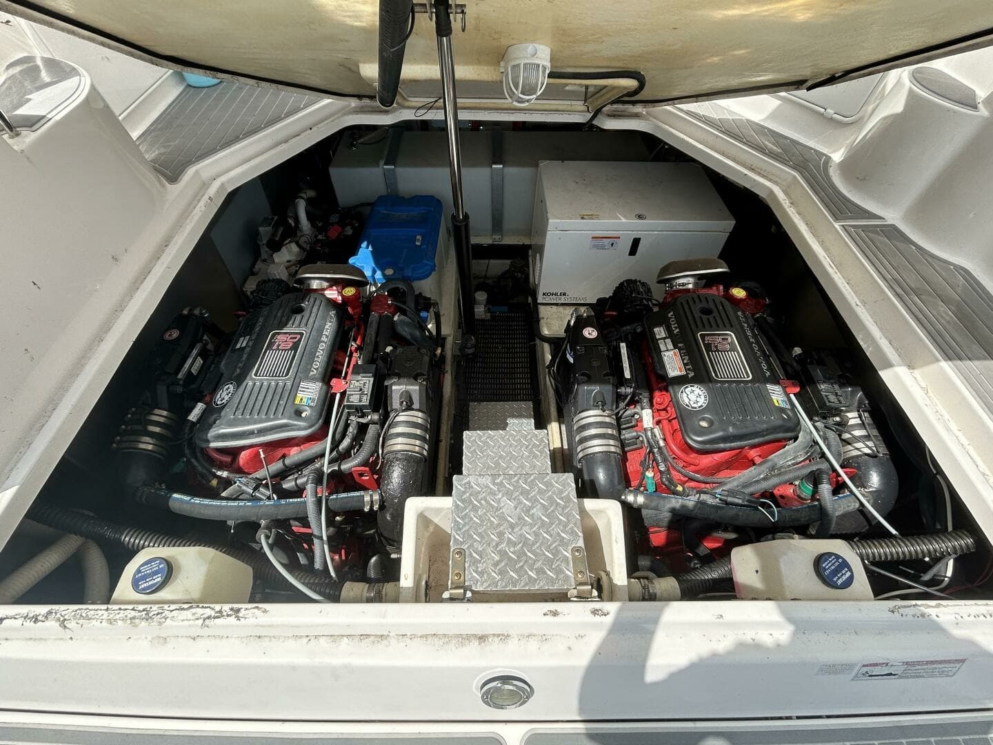 2007 Regal 3760 Commodore 37