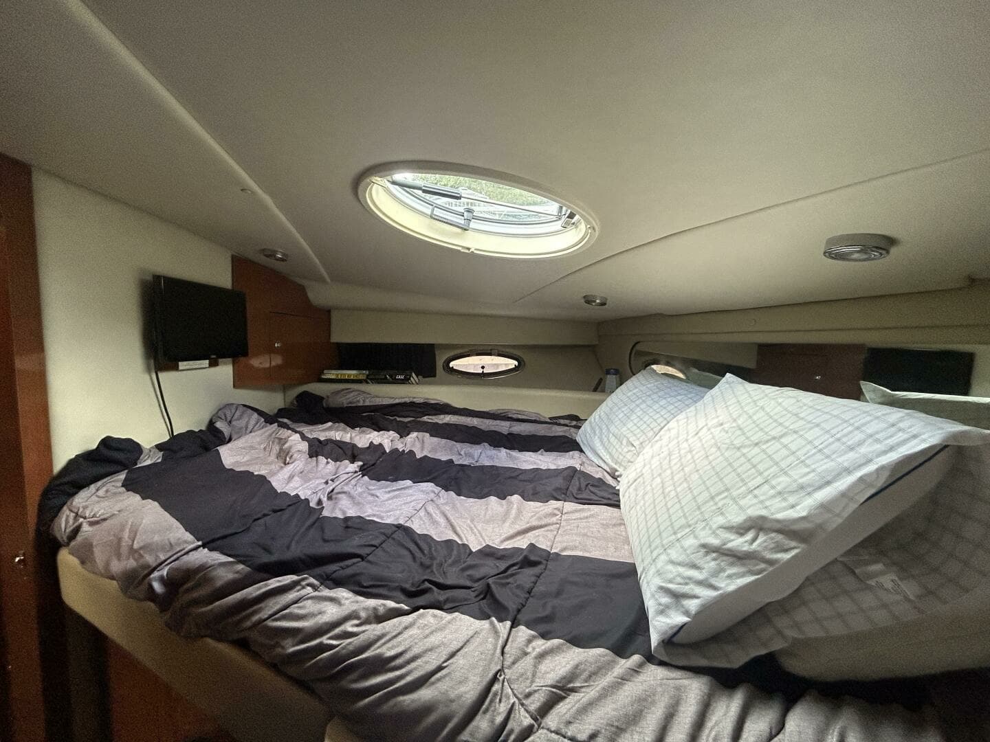 2007 Regal 3760 Commodore 37